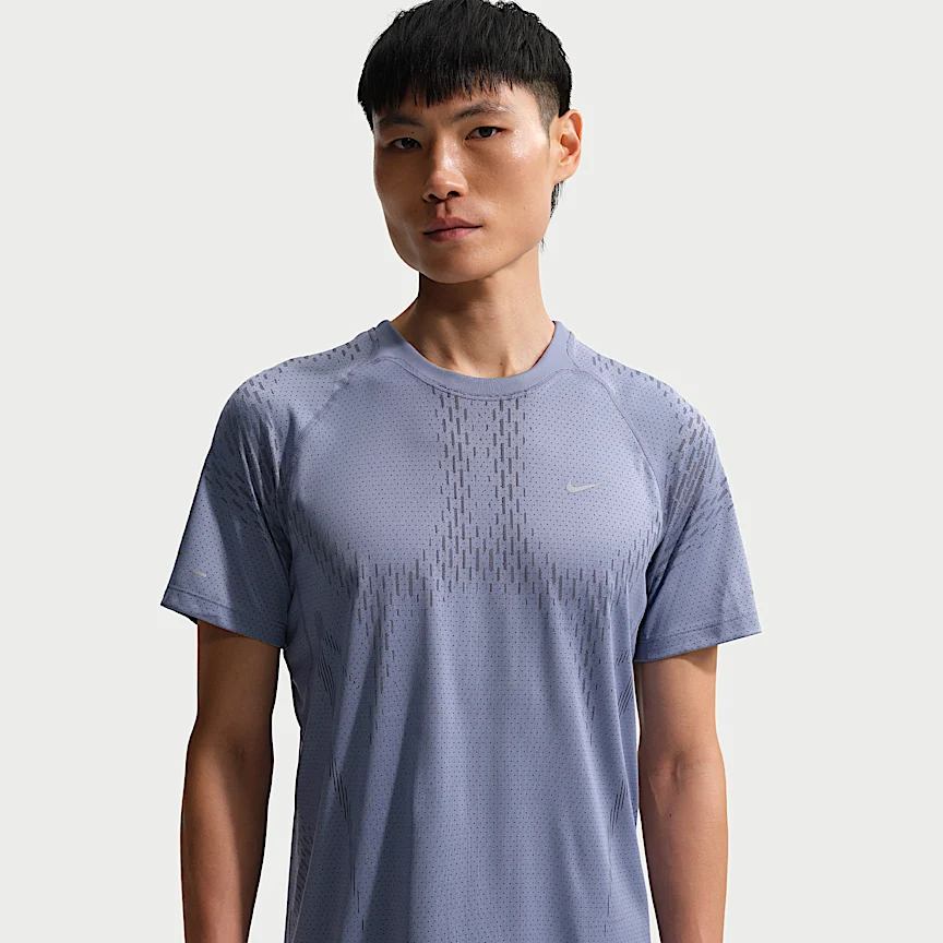 NIKE ストライド — メンズ Dri-FIT ADV ショートスリーブ ランニングトップ