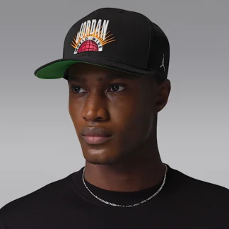 NIKE Jordan Essentials Pro — Structured Flat Bill Hat