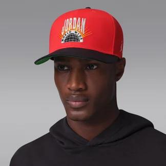 NIKE Jordan Essentials Pro — Structured Flat Bill Hat