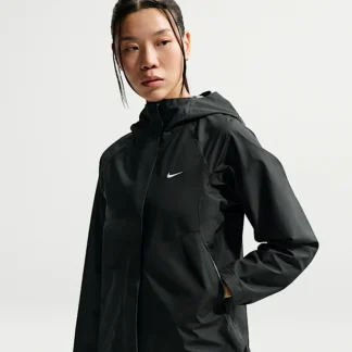 NIKE スポーツウェア — ウィメンズ Storm-FIT ルーズ レイン ジャケット