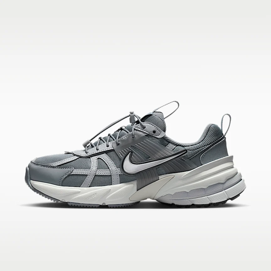NIKE V2K ラン — ウィメンズシューズ