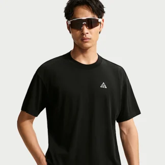 NIKE ACG — メンズ Dri-FIT Tシャツ
