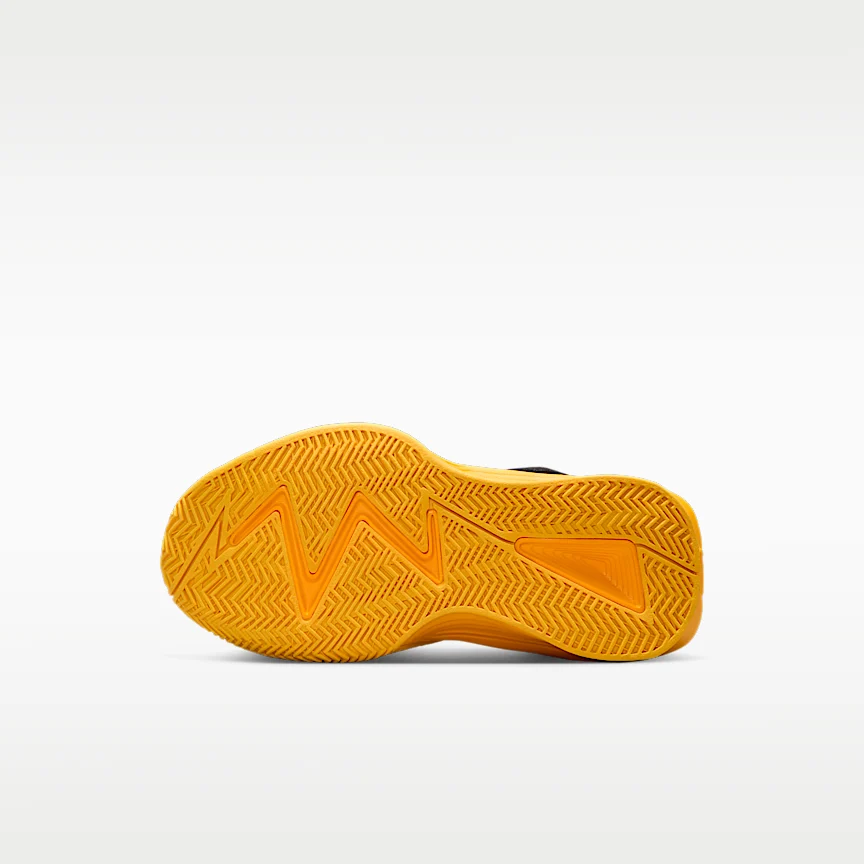NIKE S.T. Dynamite — Little Kids' Basketball Shoe - Image 2