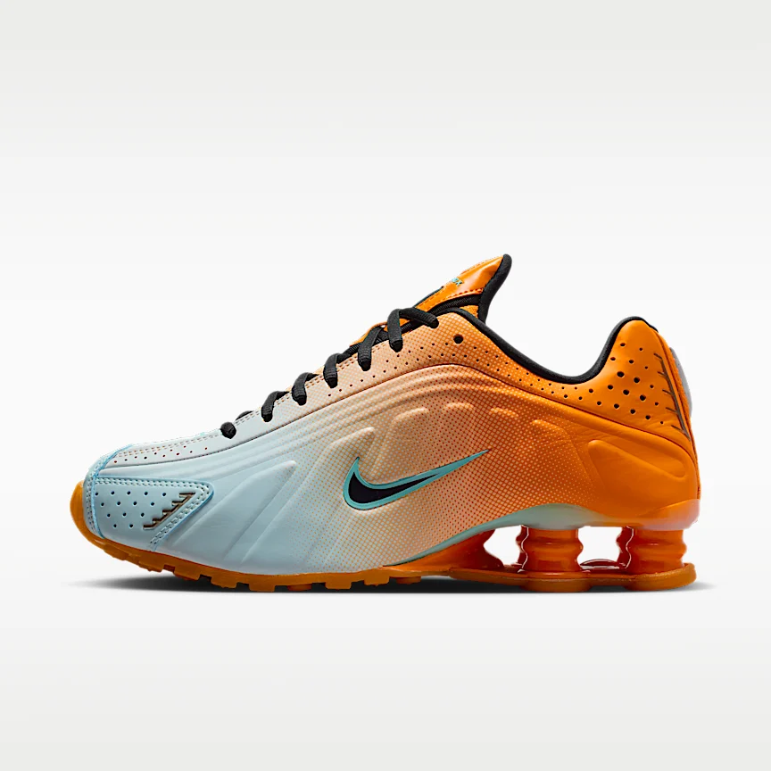 NIKE ショックス R4 — ウィメンズシューズ