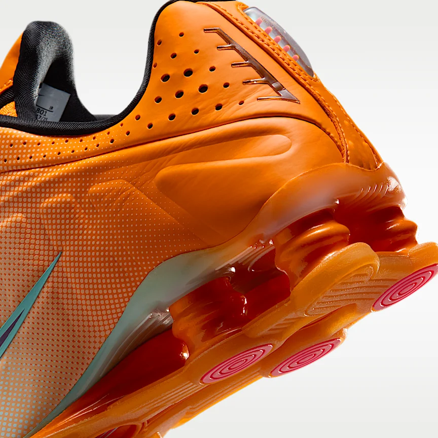 NIKE ショックス R4 — ウィメンズシューズ - Image 8