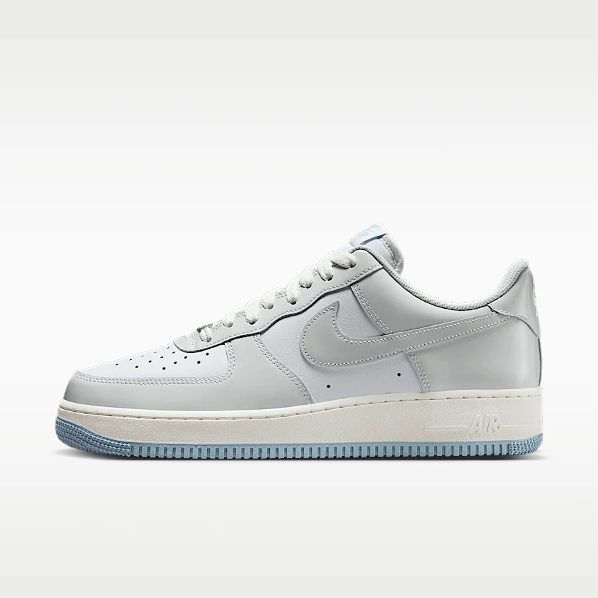 NIKE エア フォース 1 '07 — メンズシューズ