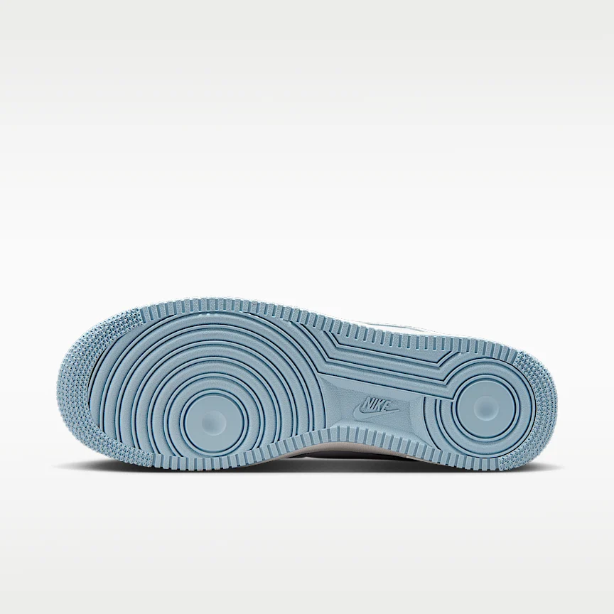 NIKE エア フォース 1 '07 — メンズシューズ - Image 2