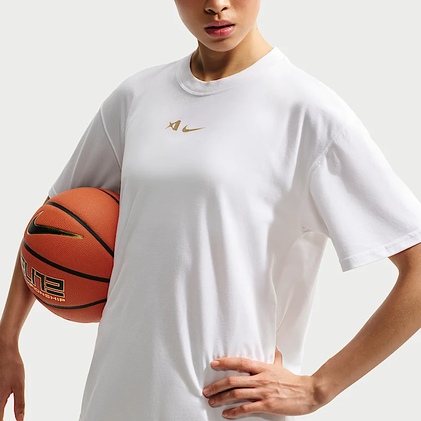 NIKE エイジャ — エイジャ ウィルソン ナイキ Dri-FIT バスケットボール Tシャツ - Image 3