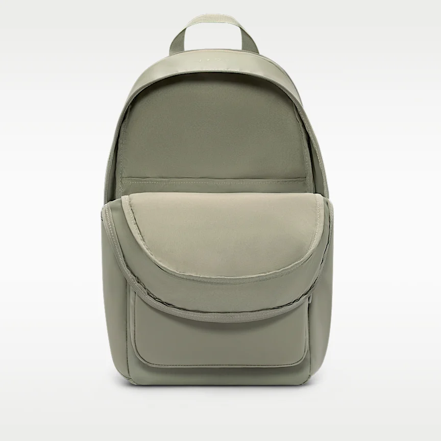 NIKE Heritage Eugene 2.0 — Winterized Backpack (20L) - Image 4