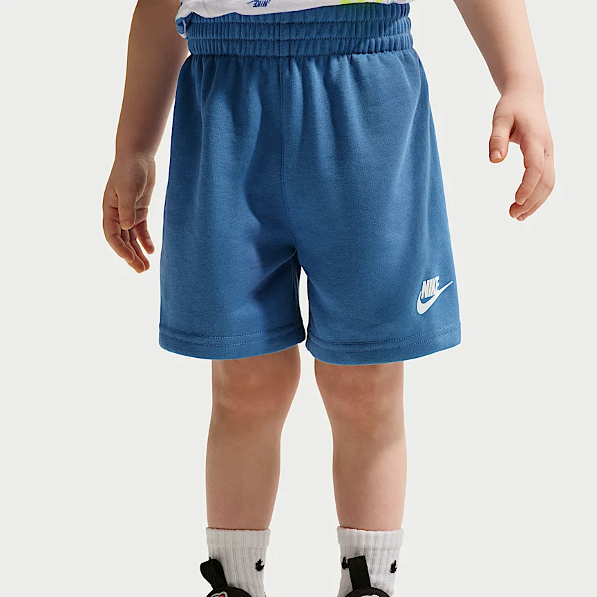 NIKE スポーツウェア — ベビー プリント Tシャツ アンド ライトウェイト フレンチテリー ショートパンツ セットアップ - Image 4