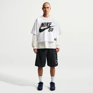 NIKE SB — コーデュロイ スケートボード ショートパンツ