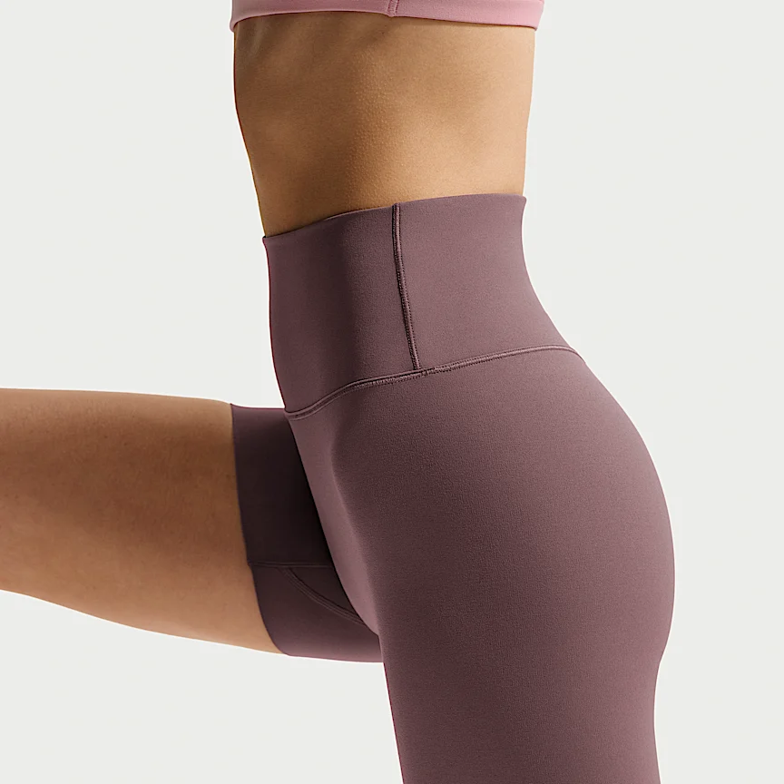 NIKE ゼンビー — ウィメンズ ハイウエスト 13cm バイカー ショートパンツ - Image 3