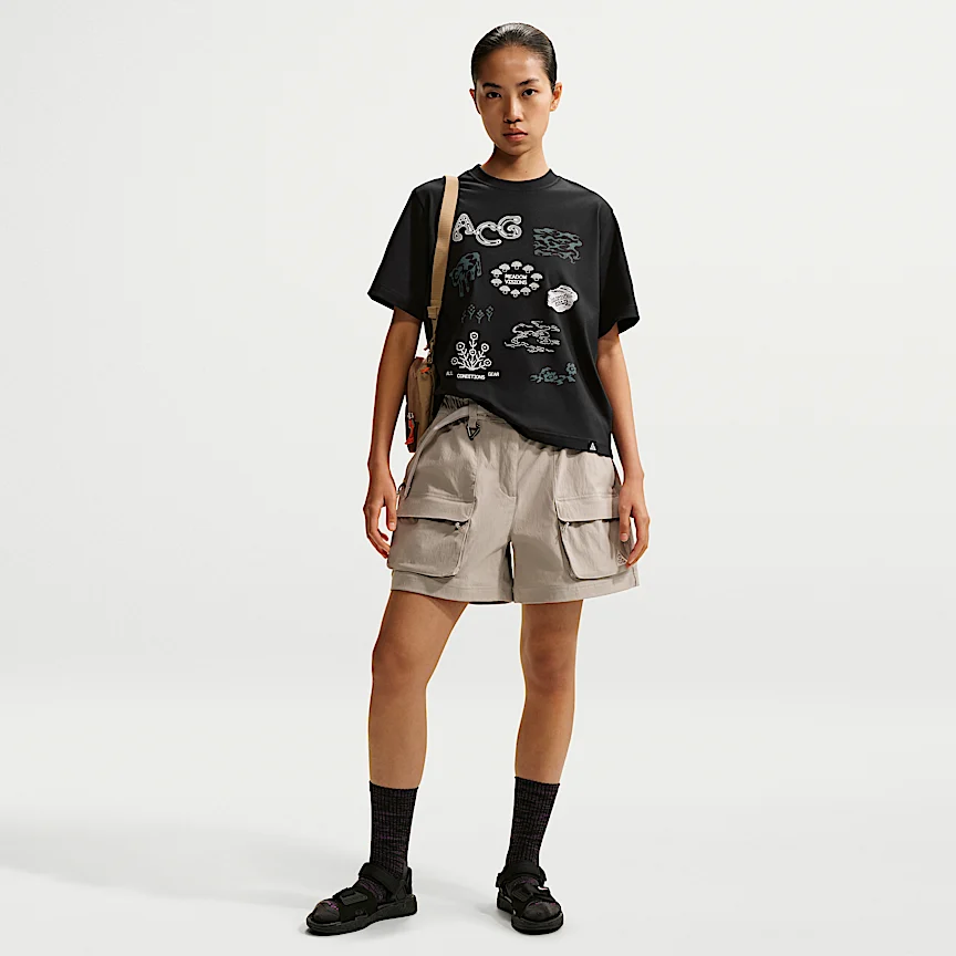 NIKE ACG — ウィメンズ Dri-FIT Tシャツ - Image 4