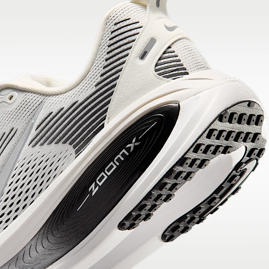 NIKE Vomero 18 — Men's Road Running Shoes - Image 8
