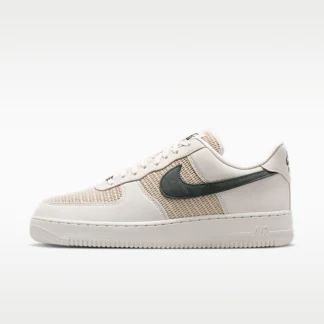 NIKE エア フォース 1 ‘07 LV8 — メンズシューズ