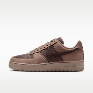 NIKE エア フォース 1 ‘07 LV8 — メンズシューズ