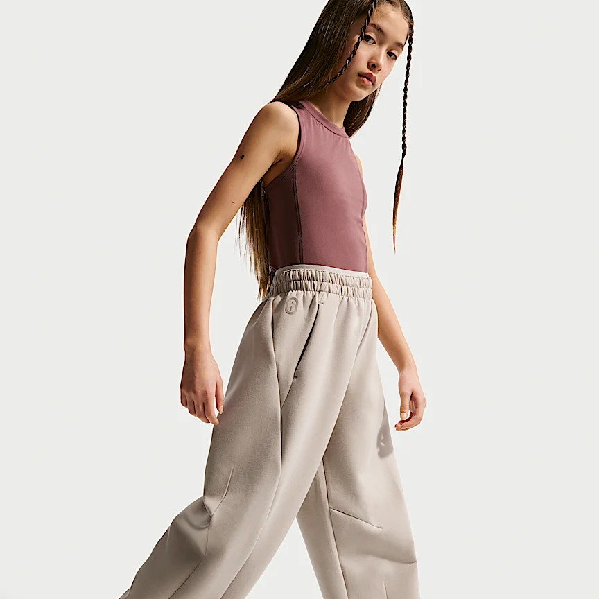 NIKE Mavn — Girls' Therma-FIT High-Waisted Knit Pants - Image 4