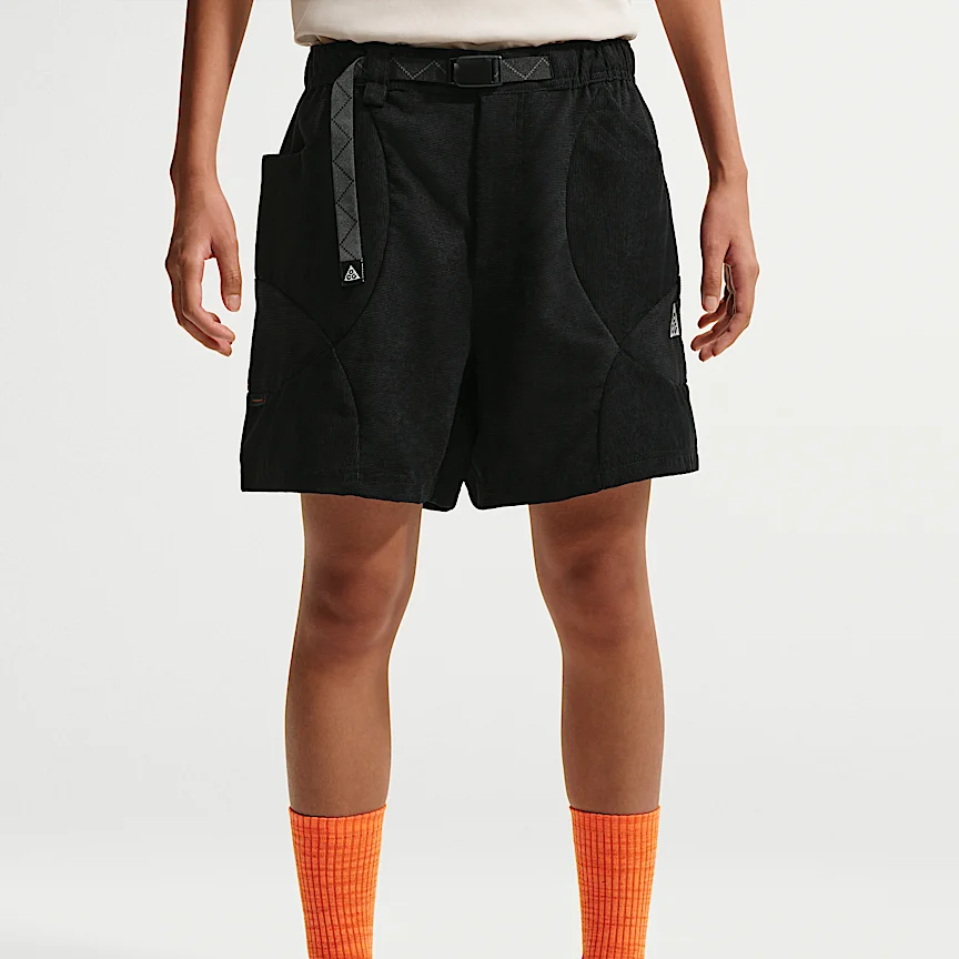 NIKE ACG ドロミテ — コーデュロイ ショートパンツ - Image 3