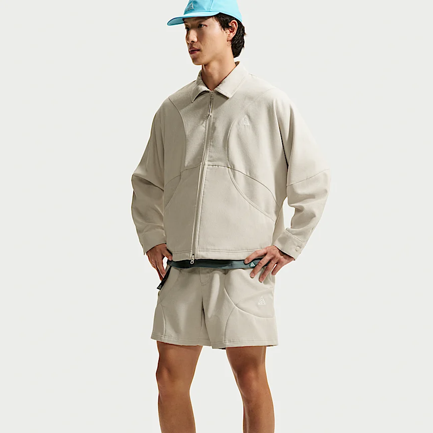 NIKE ACG ドロミテ — コーデュロイ ショートパンツ - Image 4