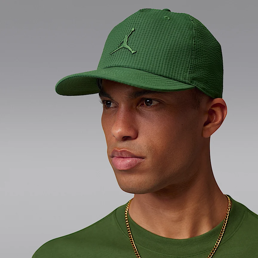 NIKE ジョーダン プロ — Dri-FIT アンストラクチャード フラットブリム ゴルフキャップ