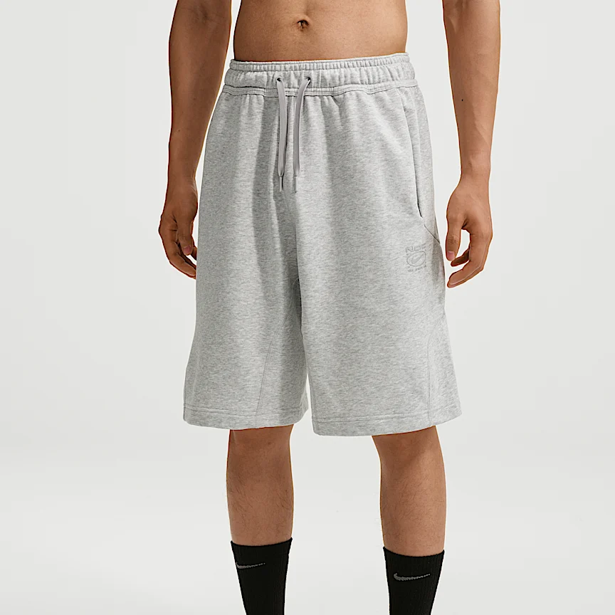 NIKE N.A.C. — メンズ Dri-FIT フリース トレーニング ショートパンツ - Image 2