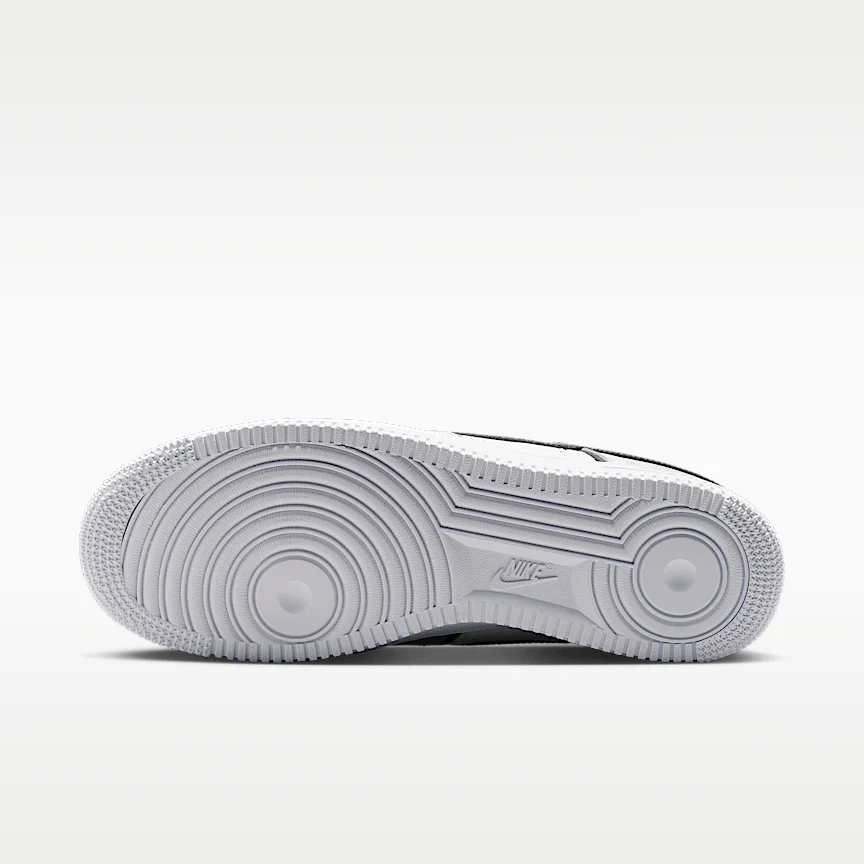 NIKE エア フォース 1 ‘07 LV8 — メンズシューズ - Image 2