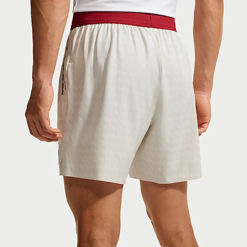 NIKE コート アドバンテージ — メンズ Dri-FIT テニス ショートパンツ - Image 3
