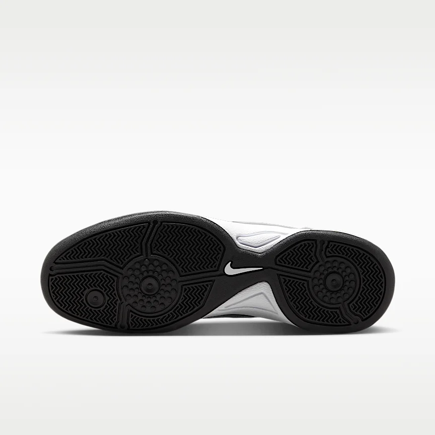 NIKE Total 90 — Women's Shoes - Image 2