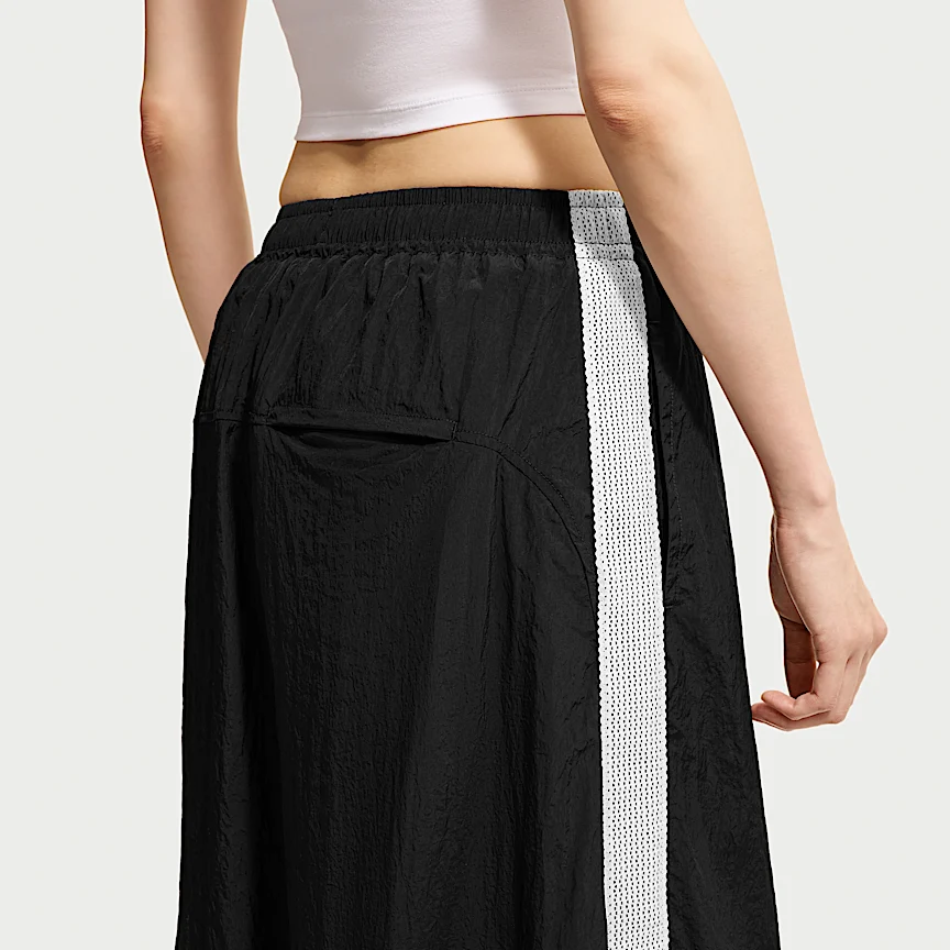 NIKE Sportswear — Women's Oversized High-Waisted Barun TrackPants - Image 3