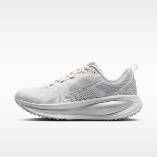 NIKE Vomero 18 SE — Women's Road Running Shoes
