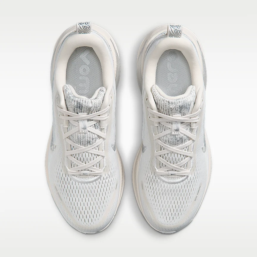 NIKE Vomero 18 SE — Women's Road Running Shoes - Image 4