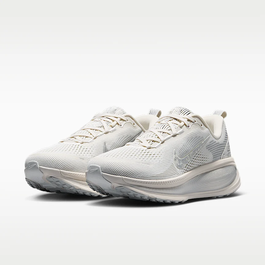 NIKE Vomero 18 SE — Women's Road Running Shoes - Image 5