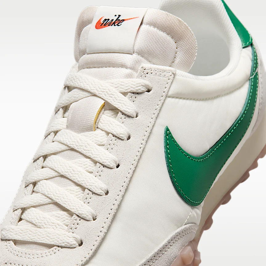 NIKE ワッフル レーサー — メンズシューズ - Image 7