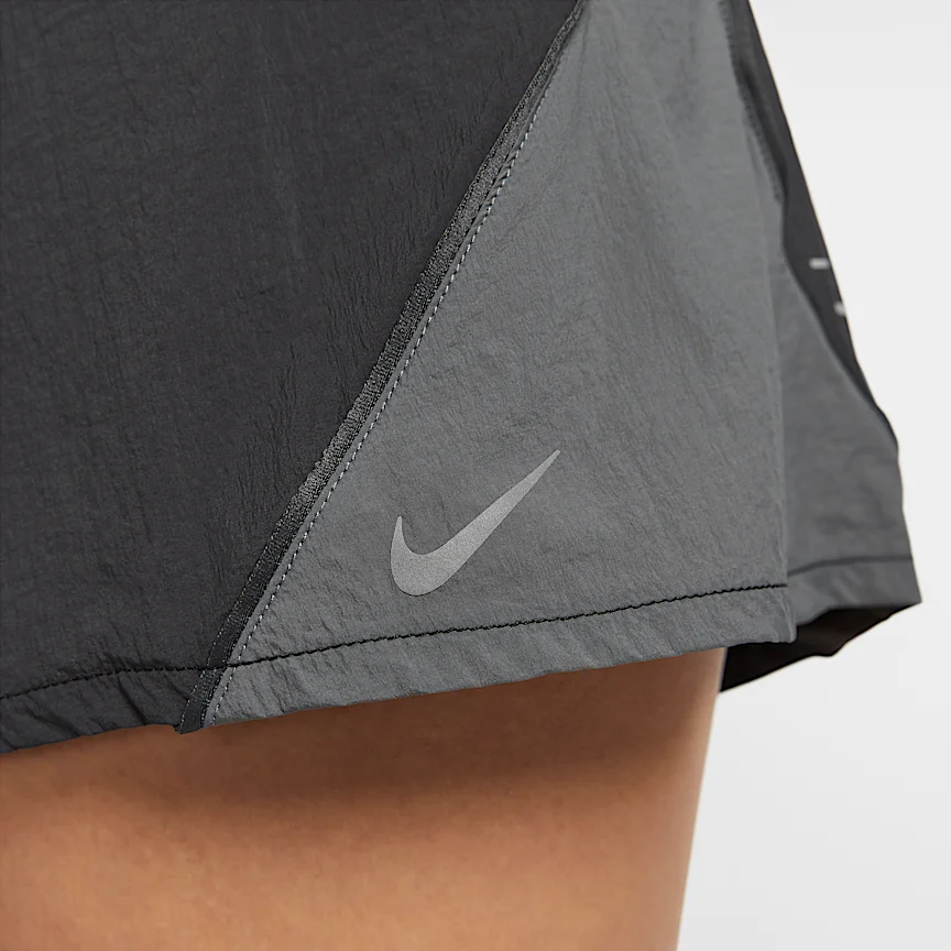 NIKE スウィフト — ウィメンズ レペル ハイウエスト ランニングショートパンツ (インナー付き) - Image 8