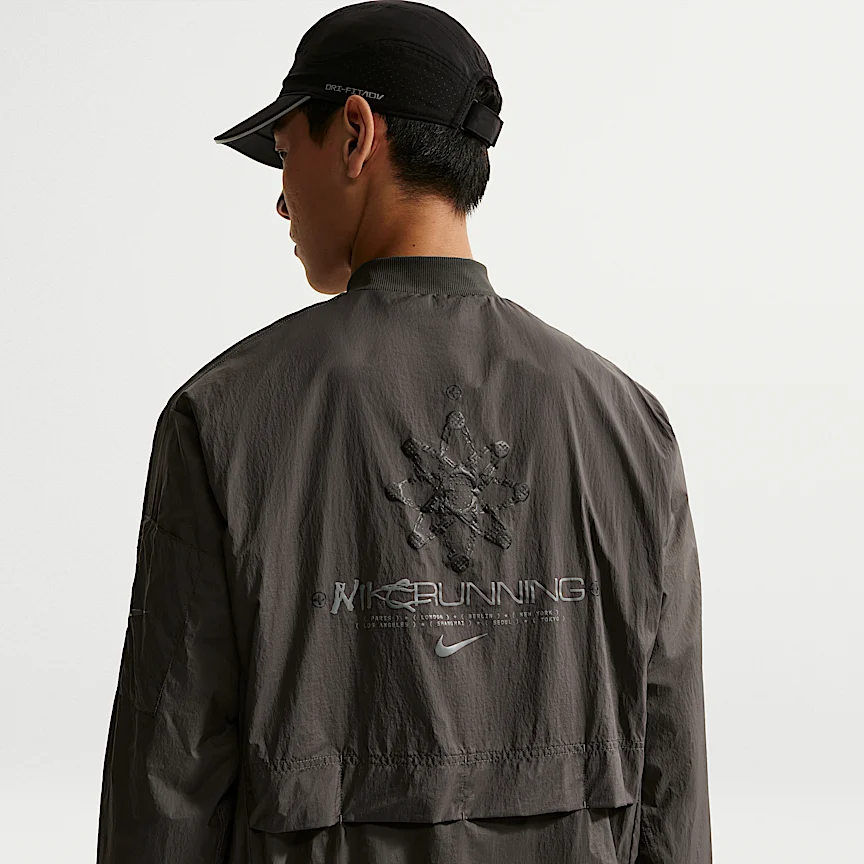 NIKE Nike — メンズ レペル UVプロテクション ランニング ボンバージャケット - Image 2