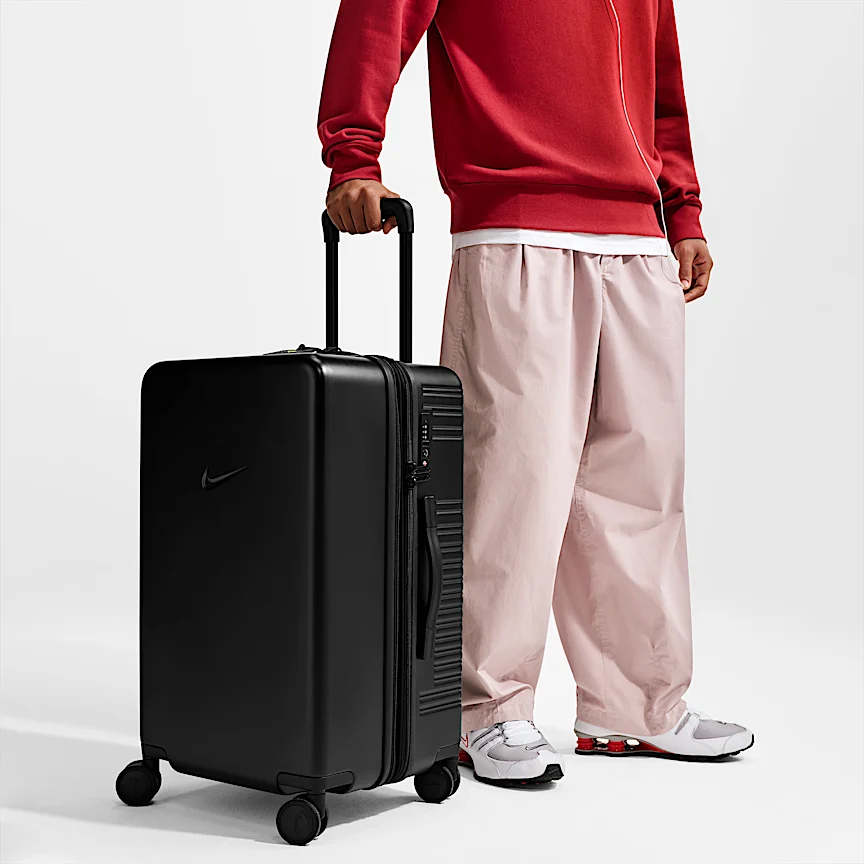 NIKE Medium Checked Luggage — 26" Hardshell (96L)