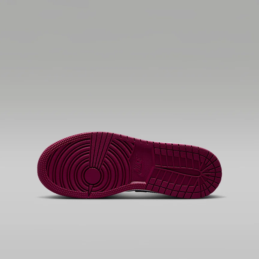 NIKE Air Jordan 1 Mid SE — Big Kids' Shoes - Image 2
