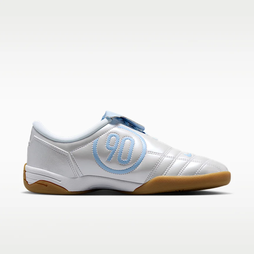 NIKE Total 90 SE — Women's Shoes - Image 3