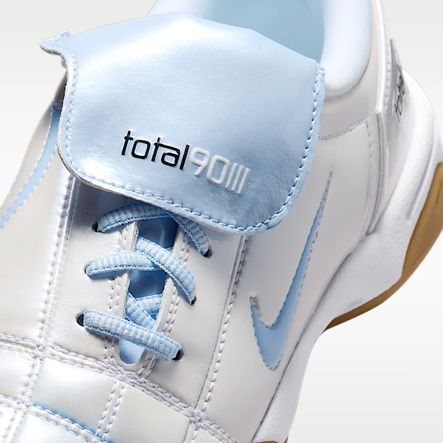 NIKE Total 90 SE — Women's Shoes - Image 7
