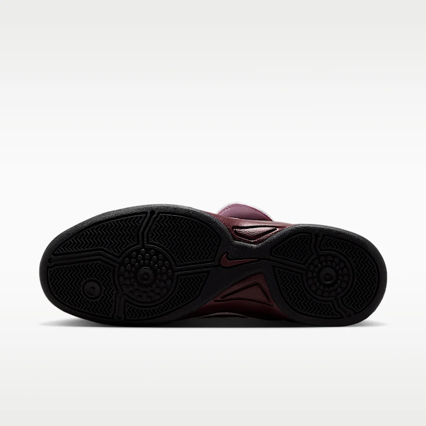 NIKE Total 90 SE — Women's Shoes - Image 2