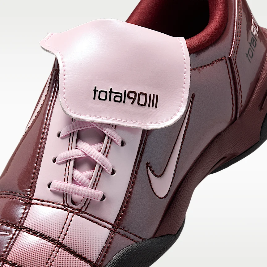 NIKE Total 90 SE — Women's Shoes - Image 7
