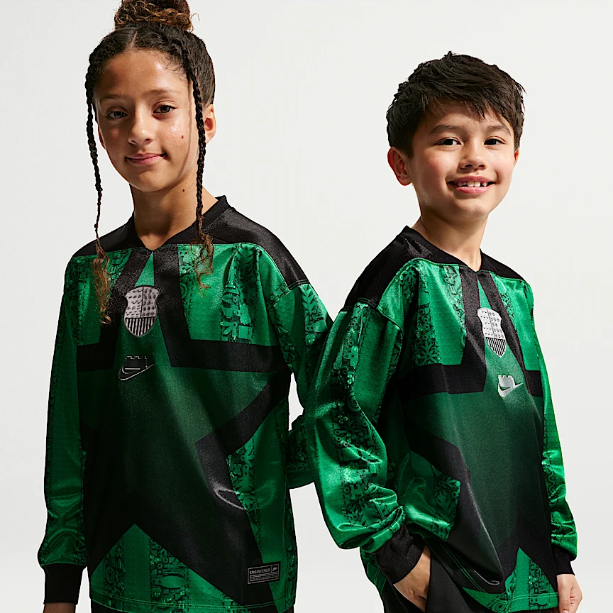 NIKE x LEGO® Collection — Big Kids' Goalkeeper Jersey