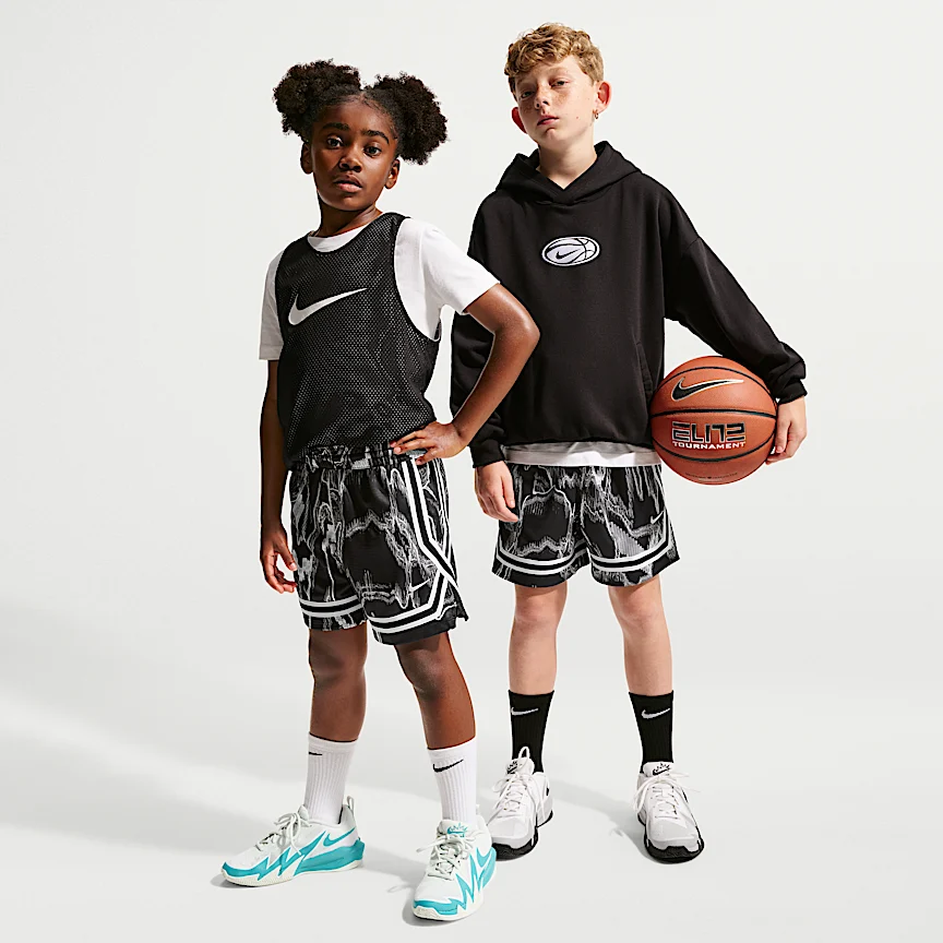 NIKE クロスオーバー — ジュニア Dri-FIT バスケットボールショートパンツ
