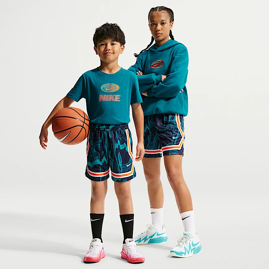 NIKE クロスオーバー — ジュニア Dri-FIT バスケットボールショートパンツ
