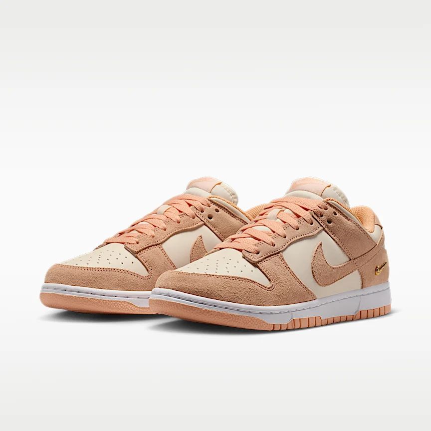 NIKE ダンク LOW スエード — ウィメンズシューズ - Image 5