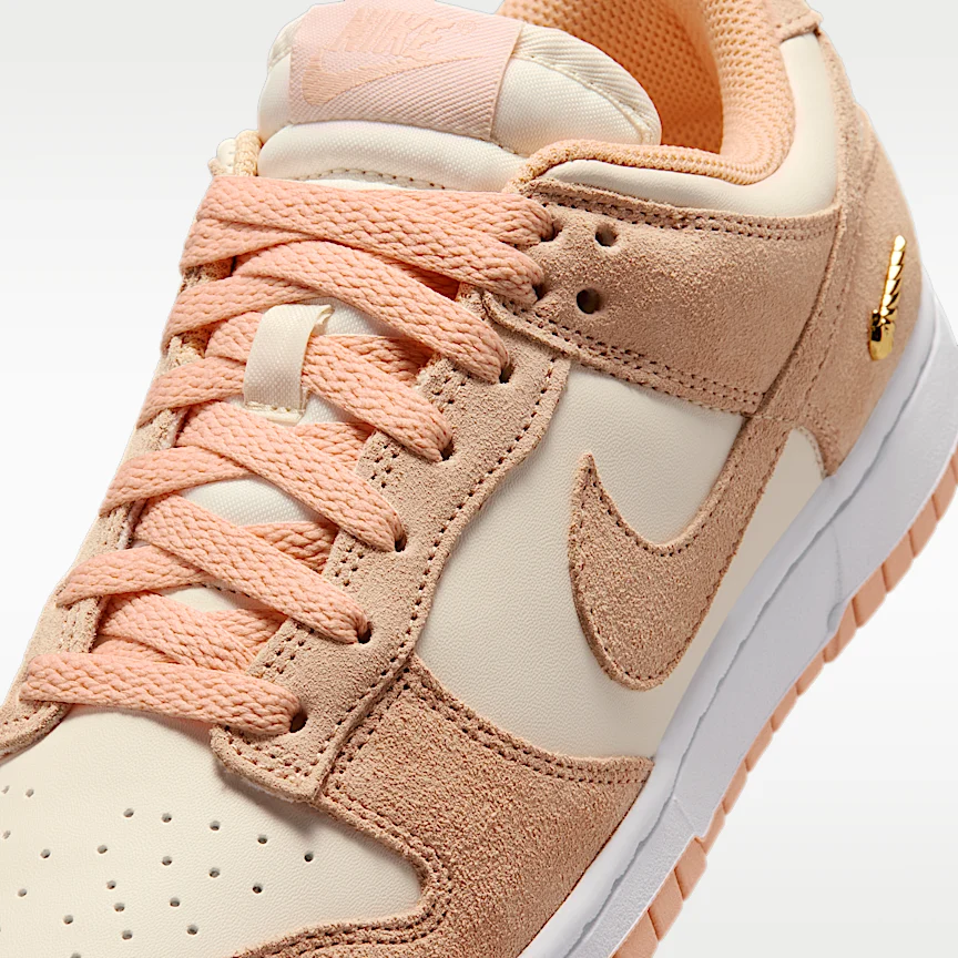 NIKE ダンク LOW スエード — ウィメンズシューズ - Image 7