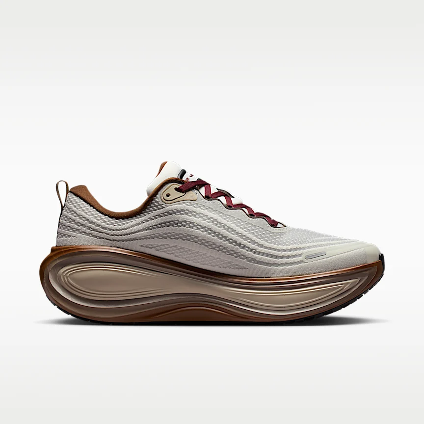 NIKE Vomero Plus — Men's Road Running Shoes - Image 3