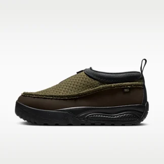 NIKE ACG アイジー — メンズシューズ
