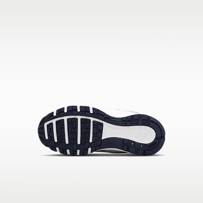 NIKE P-6000 — リトルキッズシューズ - Image 2