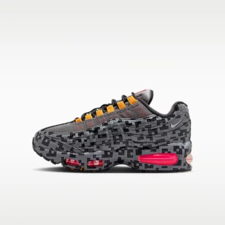 NIKE Air Max 95 x LEGO® Collection — Big Kids' Shoes